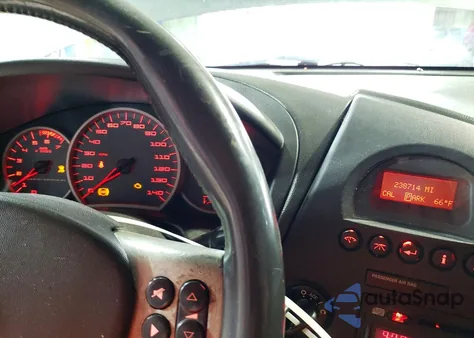 2004 Pontiac Grand Prix Gt2 z USA, uszkodzony, nr VIN 2G2WS522941291435